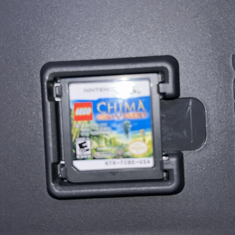 Nintendo DS LEGO GAME CHIMA LAVAL’s Journey